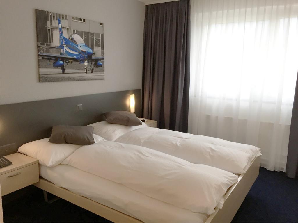 Airporthotel Гренхен Екстер'єр фото